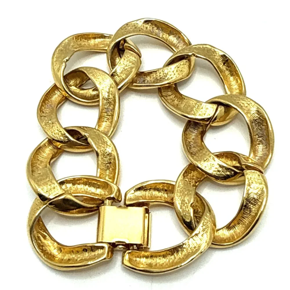 Vintage Chunky Curb Cuban Chain Link Bracelet Gold Tone 1980s Statement 8